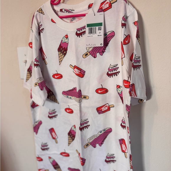 Nike Other - Nike White Tee with Pink and Red Graphics
